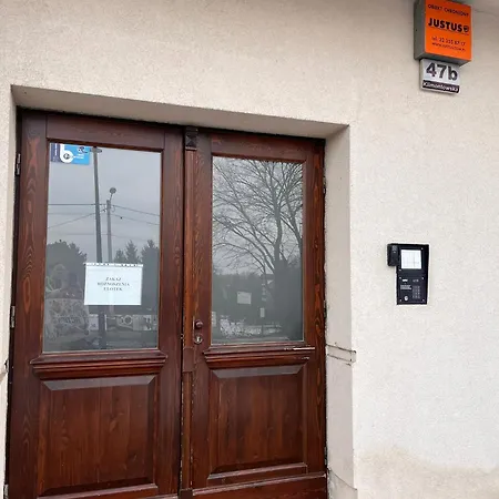 Nowoczesny Z Duzym Tarasem Parking Podziemny